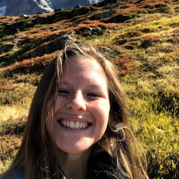 Meet your Posher, Macaleigh - Picture 1 of 1